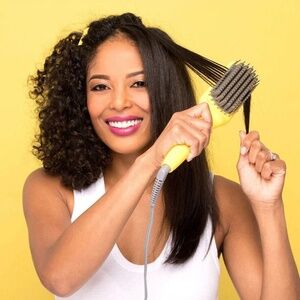 [NEW] DRYBAR The Brush Crush Heated Straightening Brush